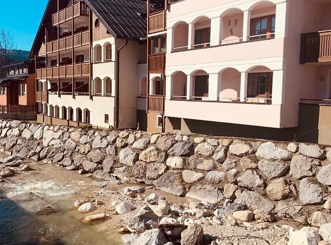 Apartman Dachstein Russbach am Pass Gschütt